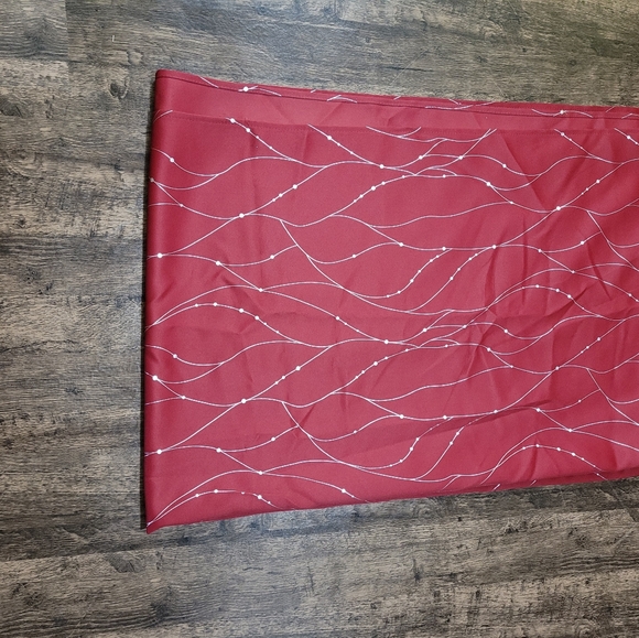 Burgundy/Red Blackout Curtain Panel (W52"×L84") - Picture 6 of 10